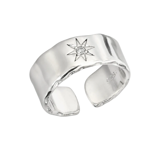 Warped star Ring